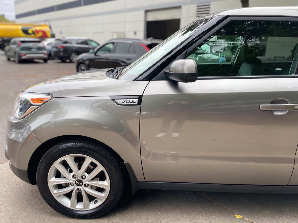 Used 2019 Kia Soul + FWD image 10