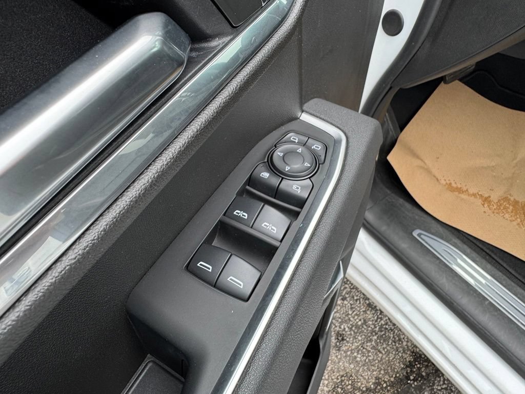 Used 2026 GMC Sierra 1500 SLT AWD/4WD image 10