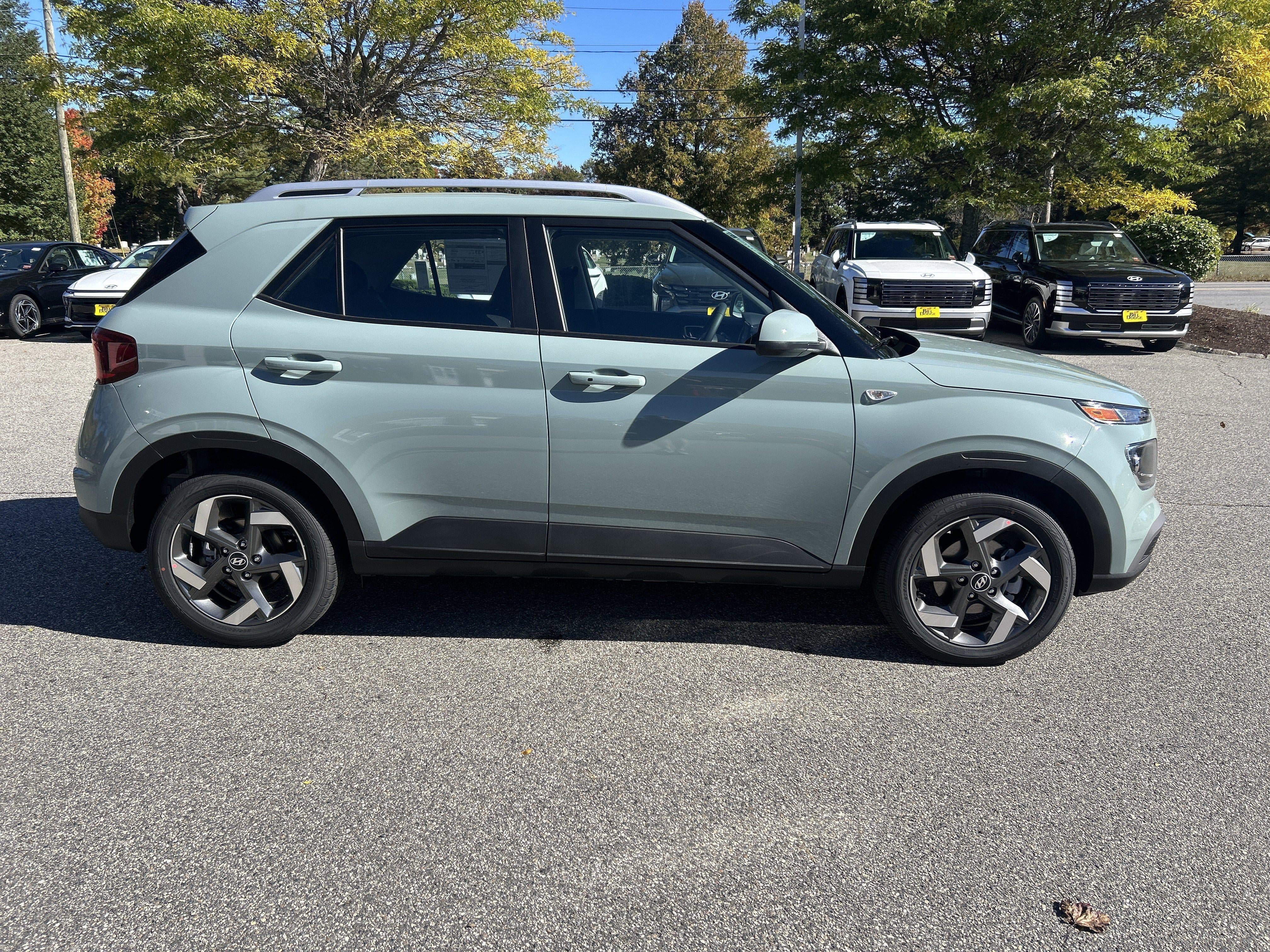New 2026 Hyundai Venue SEL FWD image 31