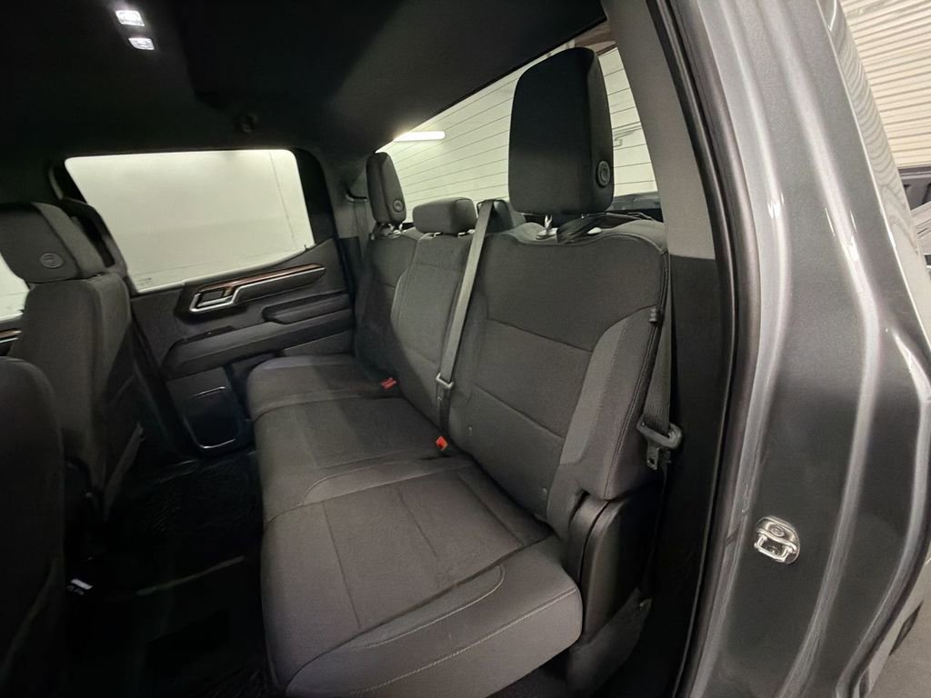 Used 2025 Chevrolet Silverado 1500 LT AWD/4WD image 24