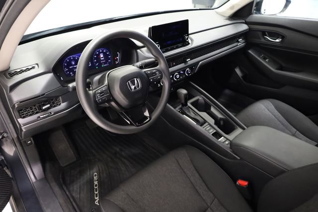 Used 2025 Honda Accord SE image 10
