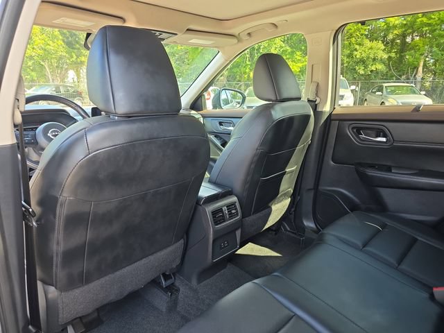 Used 2023 Nissan Rogue SV w/ SV Premium B Package FWD image 37