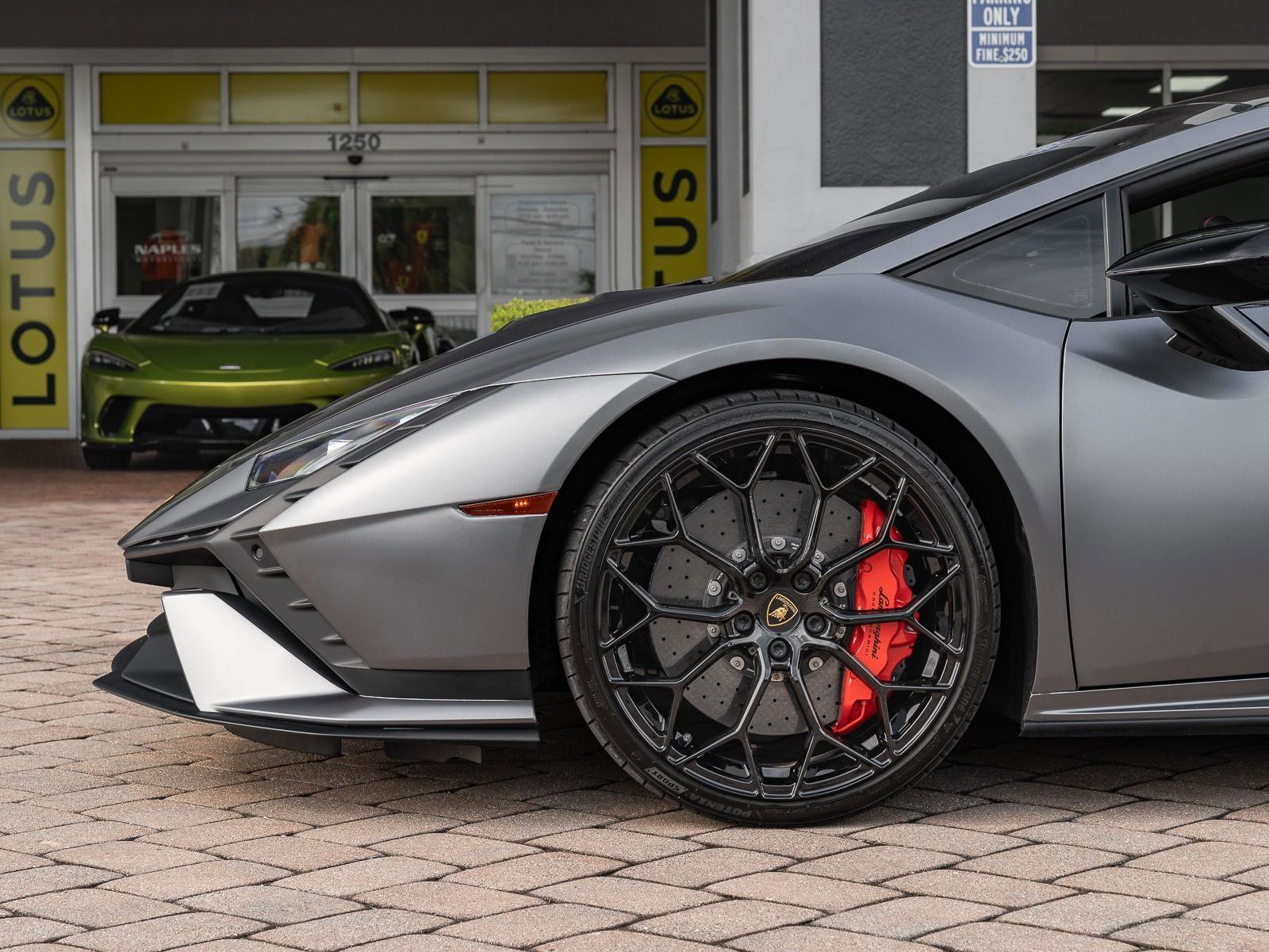 Used 2024 Lamborghini Huracan Tecnica image 9