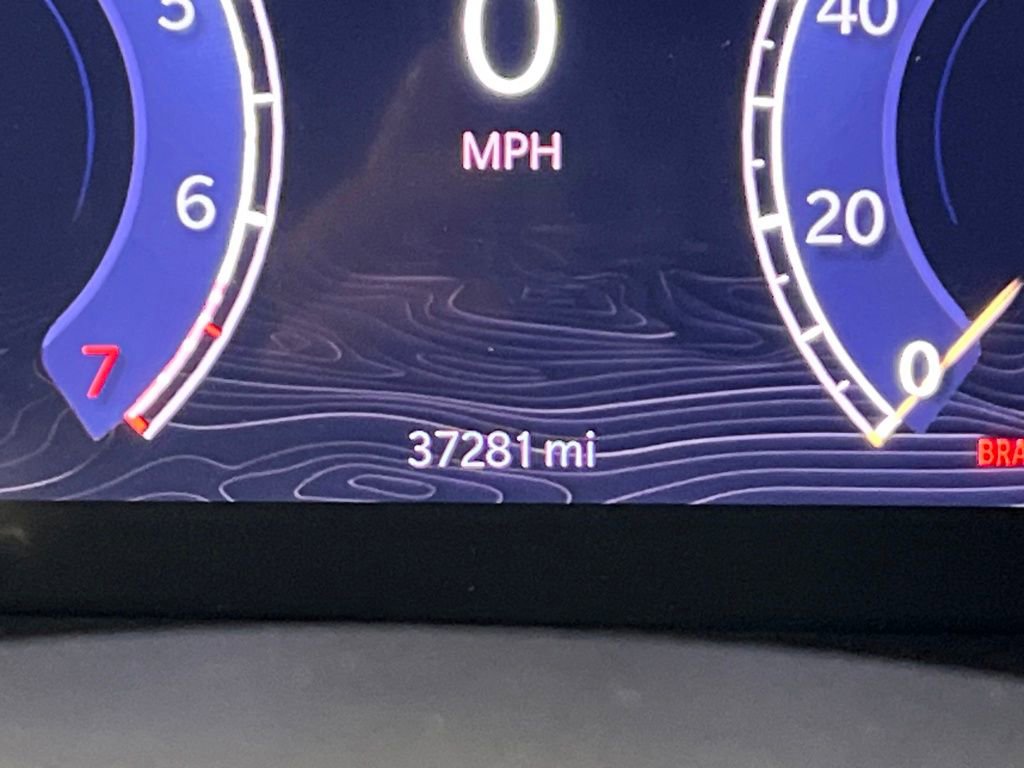 Used 2023 Jeep Grand Cherokee Altitude image 38