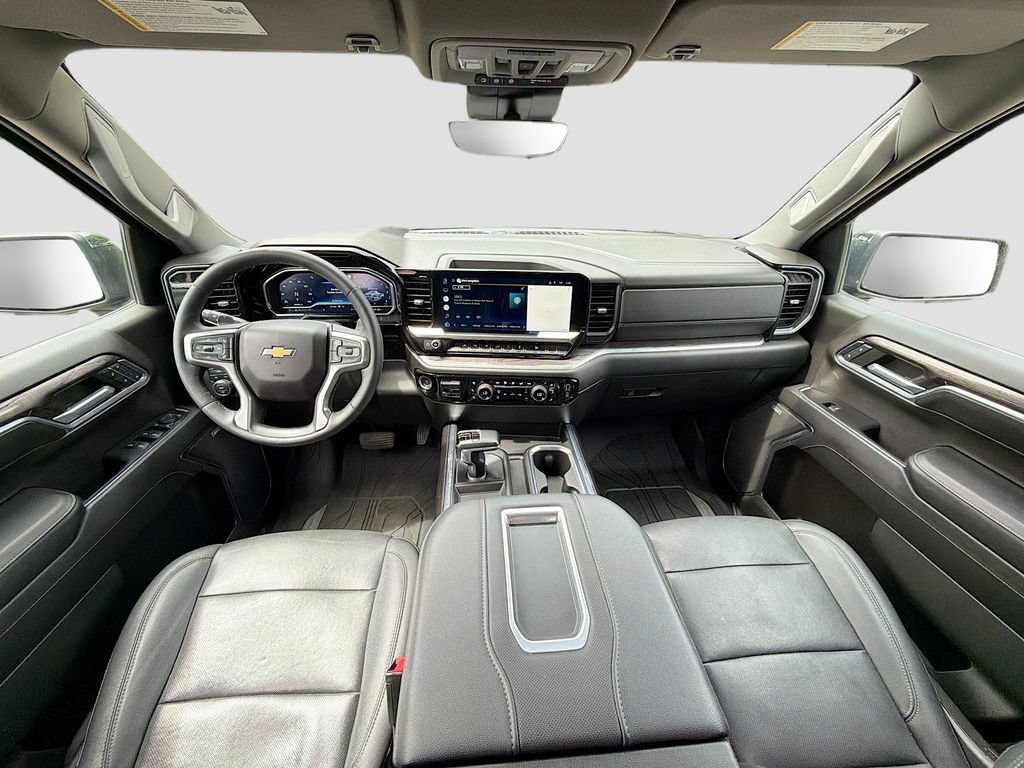 Used 2022 Chevrolet Silverado 1500 LTZ w/ LTZ Premium Package AWD/4WD image 27