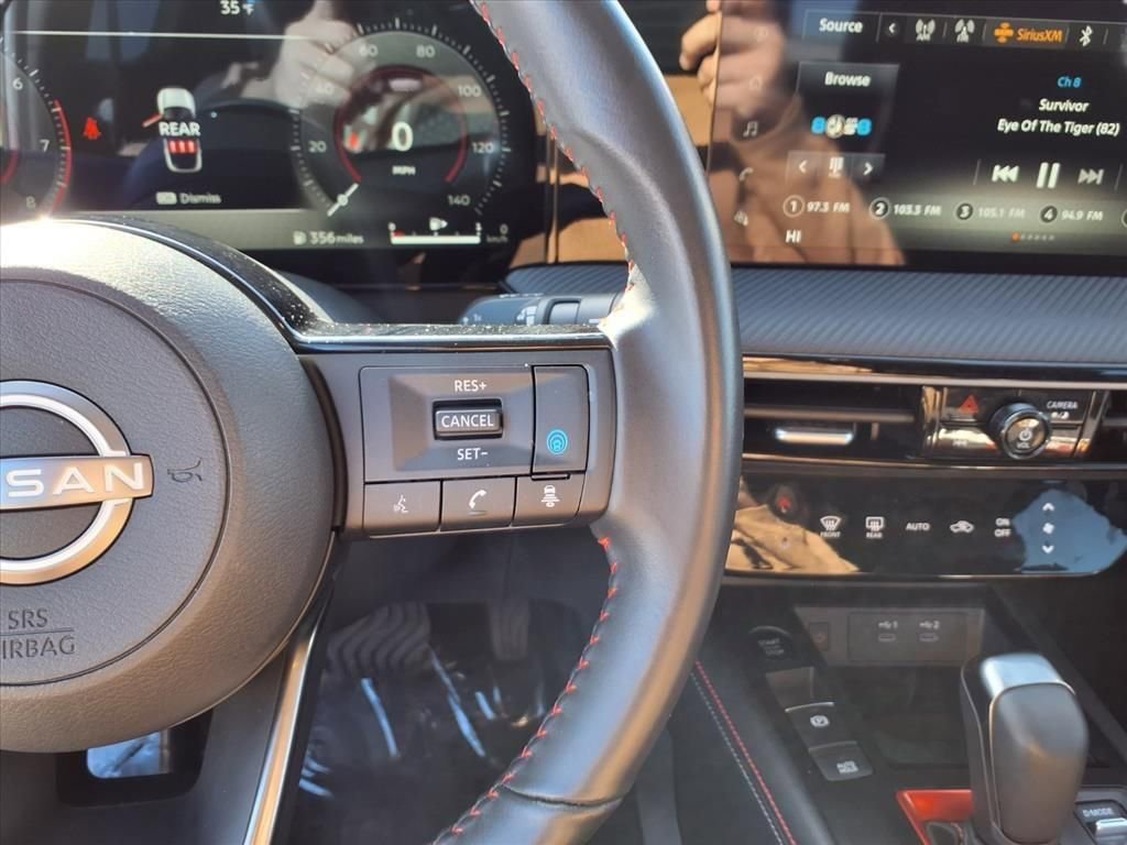 Certified 2025 Nissan Kicks SR image 12