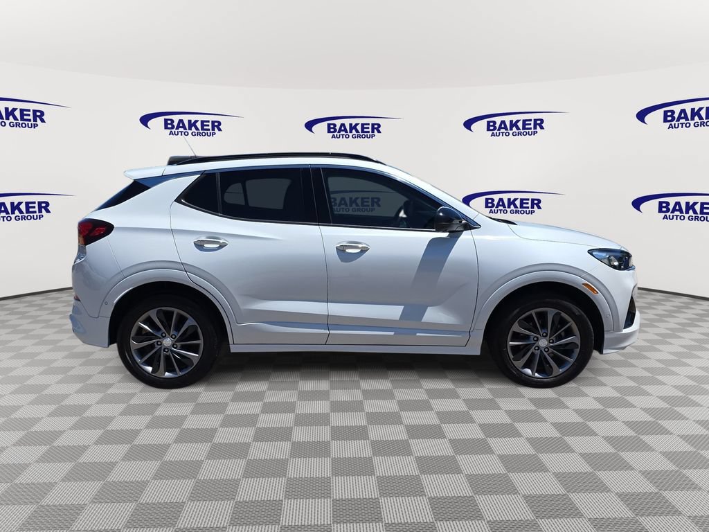 Used 2020 Buick Encore GX Essence w/ Experience Buick Package AWD/4WD image 4