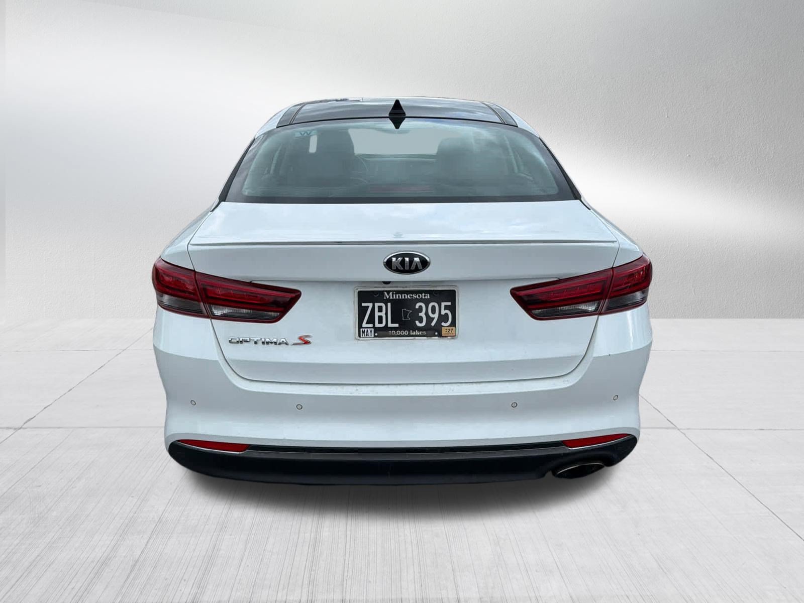 Used 2018 Kia Optima S w/ Option Group 020 FWD image 9