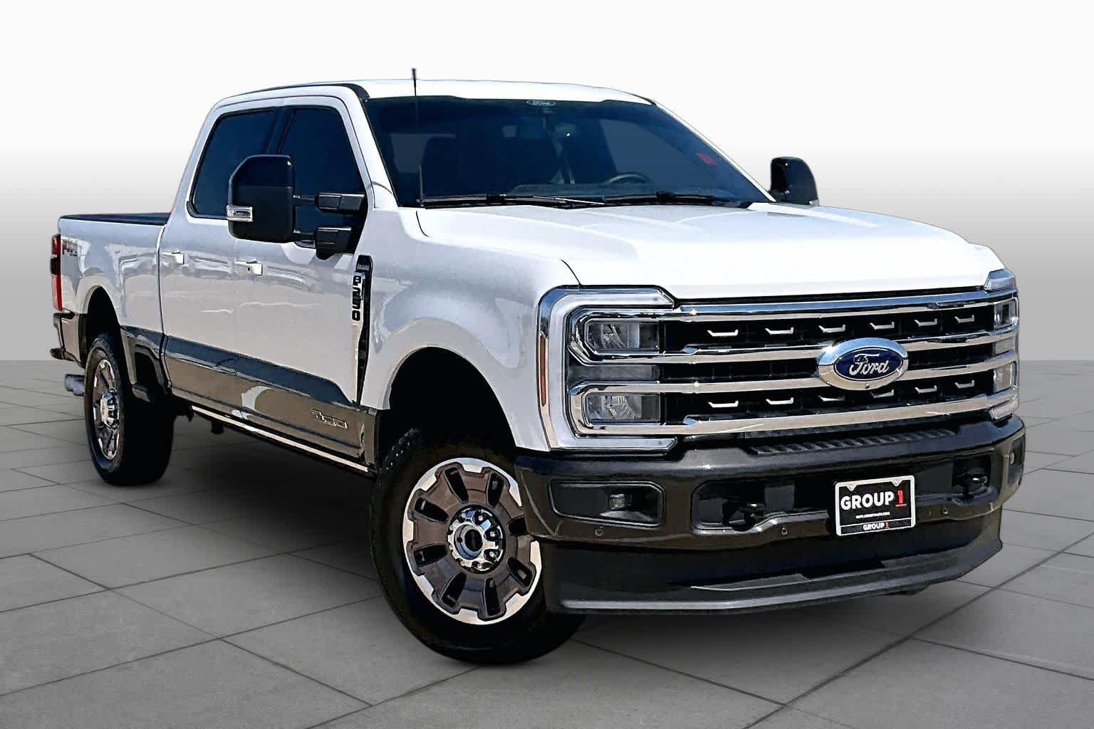 Used 2025 Ford F250 King Ranch w/ FX4 Off-Road Package AWD/4WD image 3