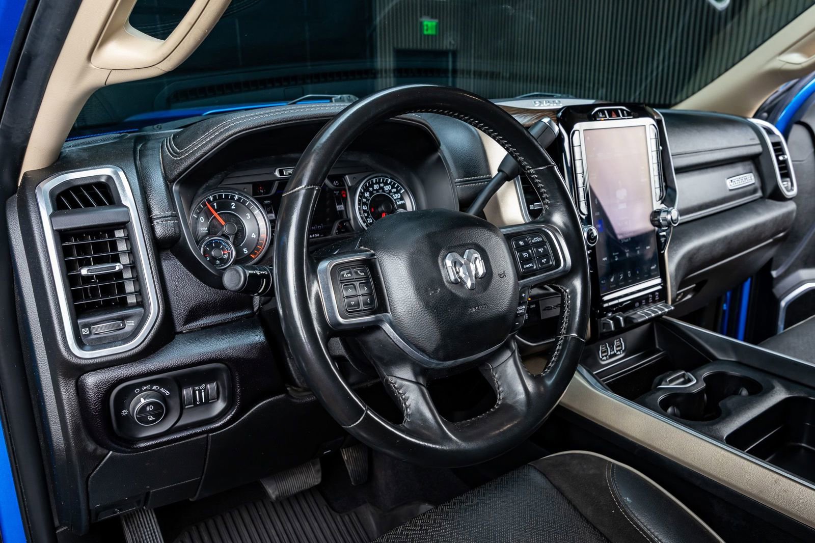 Used 2020 RAM 3500 Laramie image 17