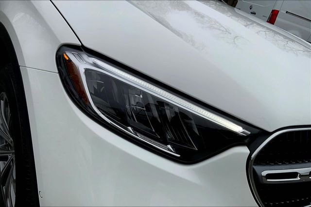 Used 2026 Mercedes-Benz GLC 300 4MATIC image 24