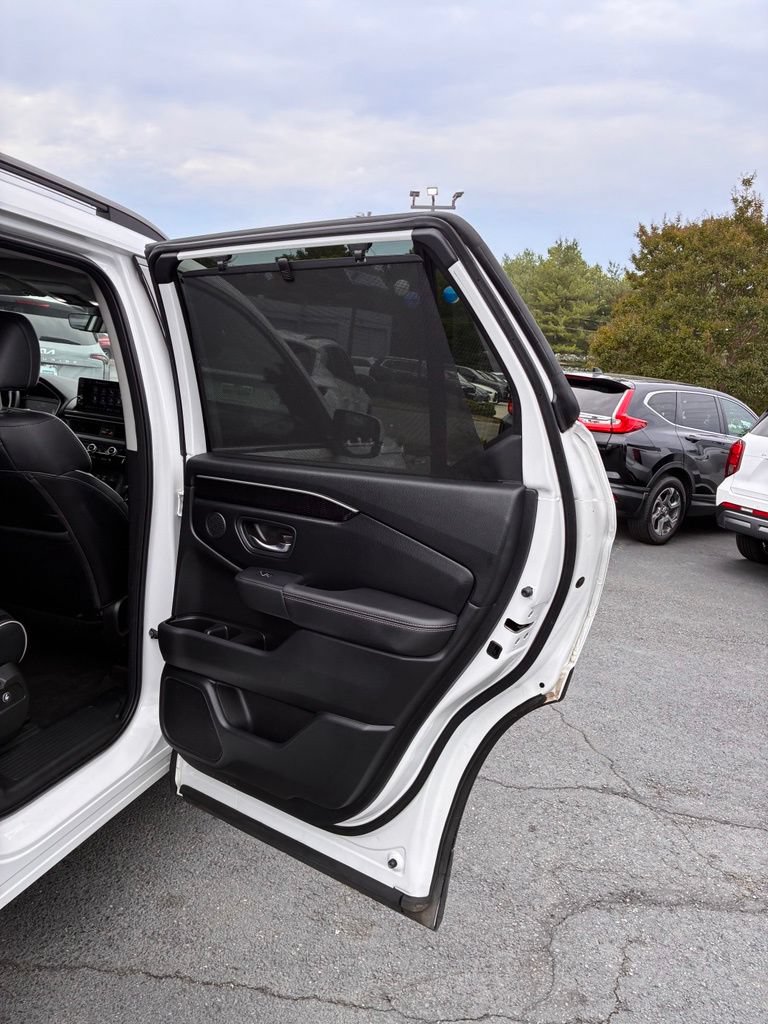 Used 2023 Honda Pilot Elite image 49