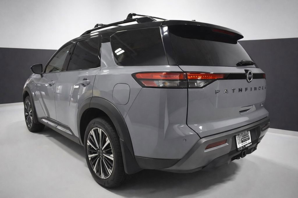 New 2026 Nissan Pathfinder Platinum image 3