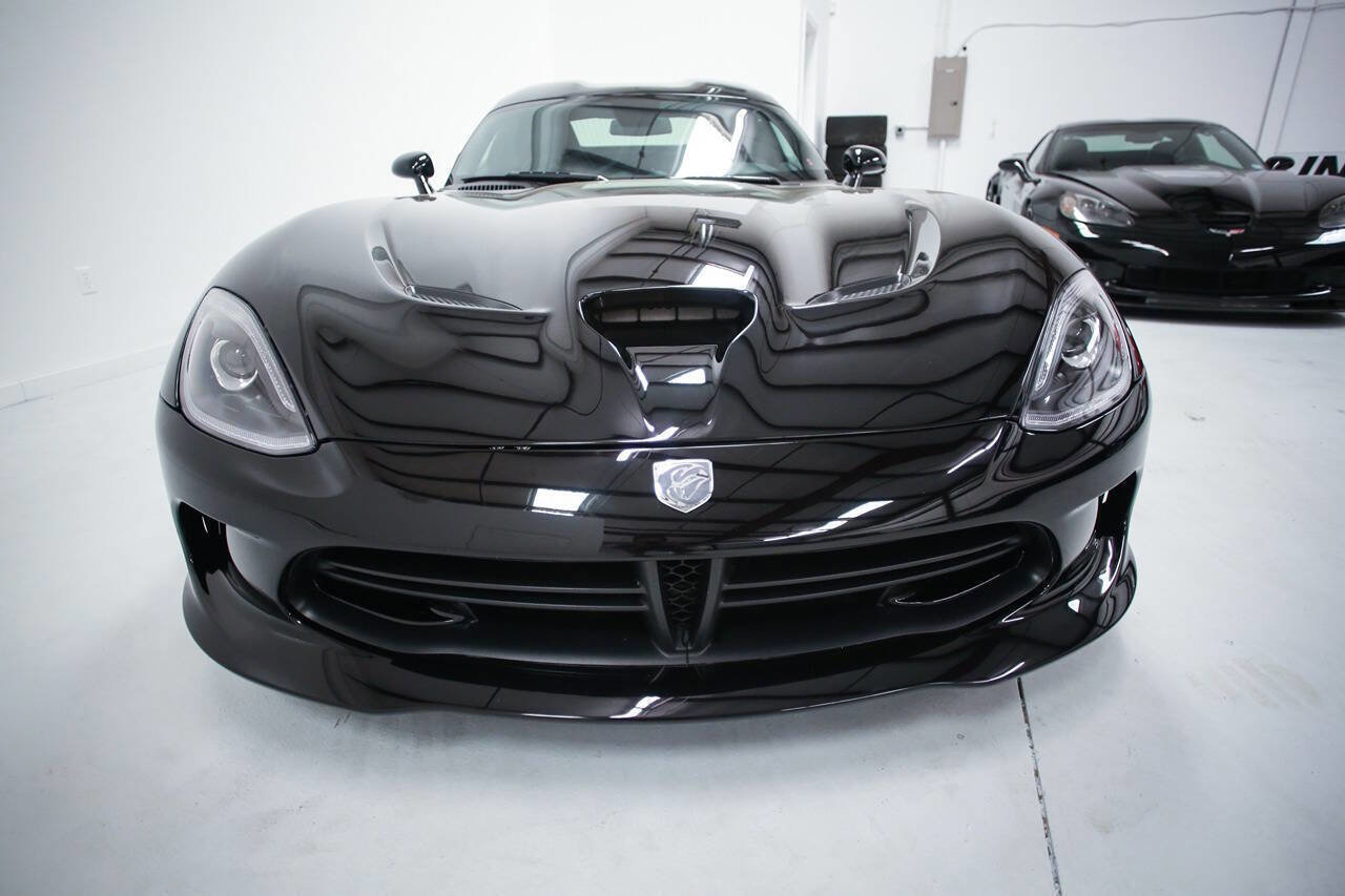 Used 2015 Dodge Viper w/ Quick Order Package 22J GT image 2