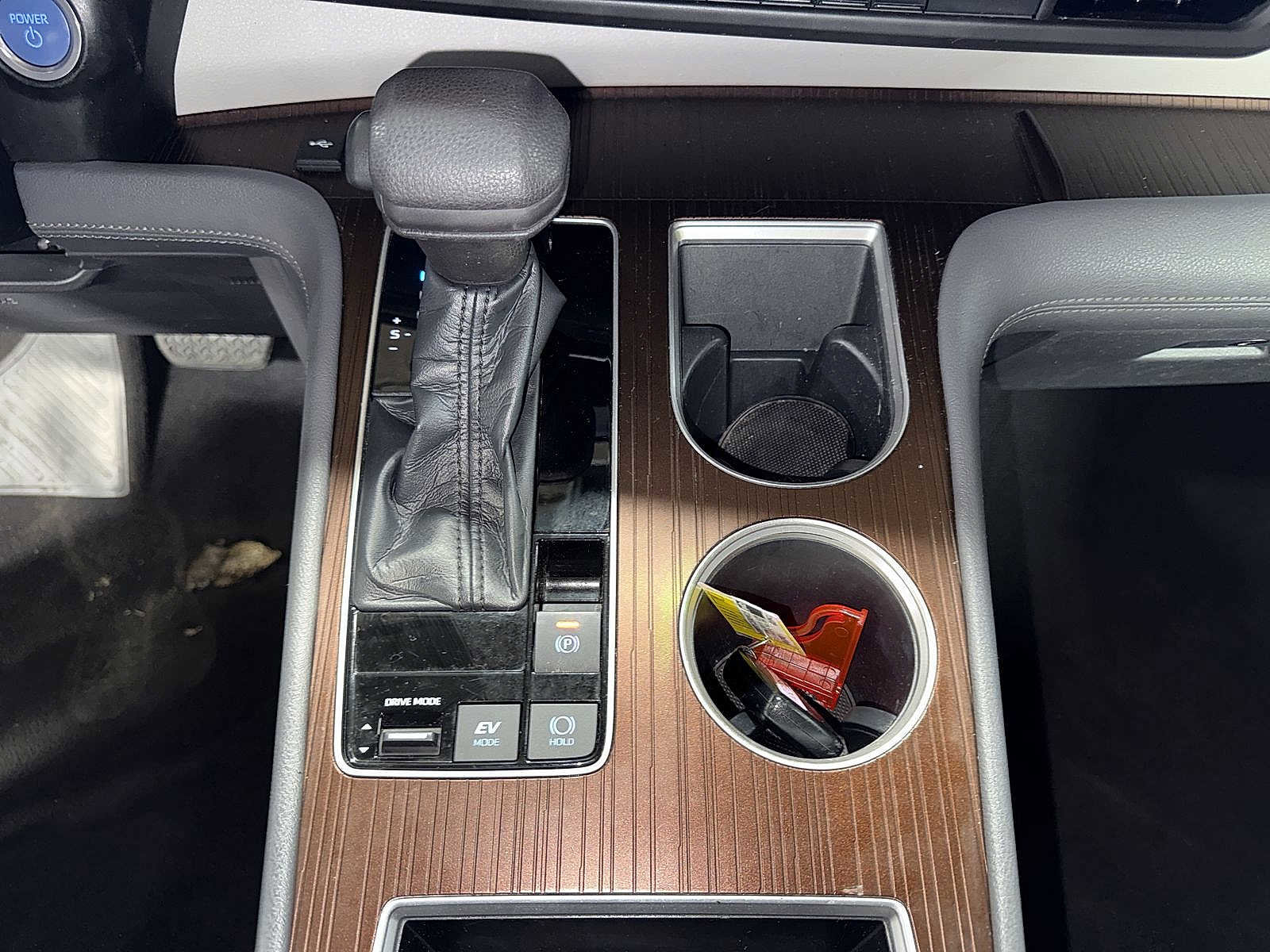 Certified 2022 Toyota Sienna LE FWD image 32
