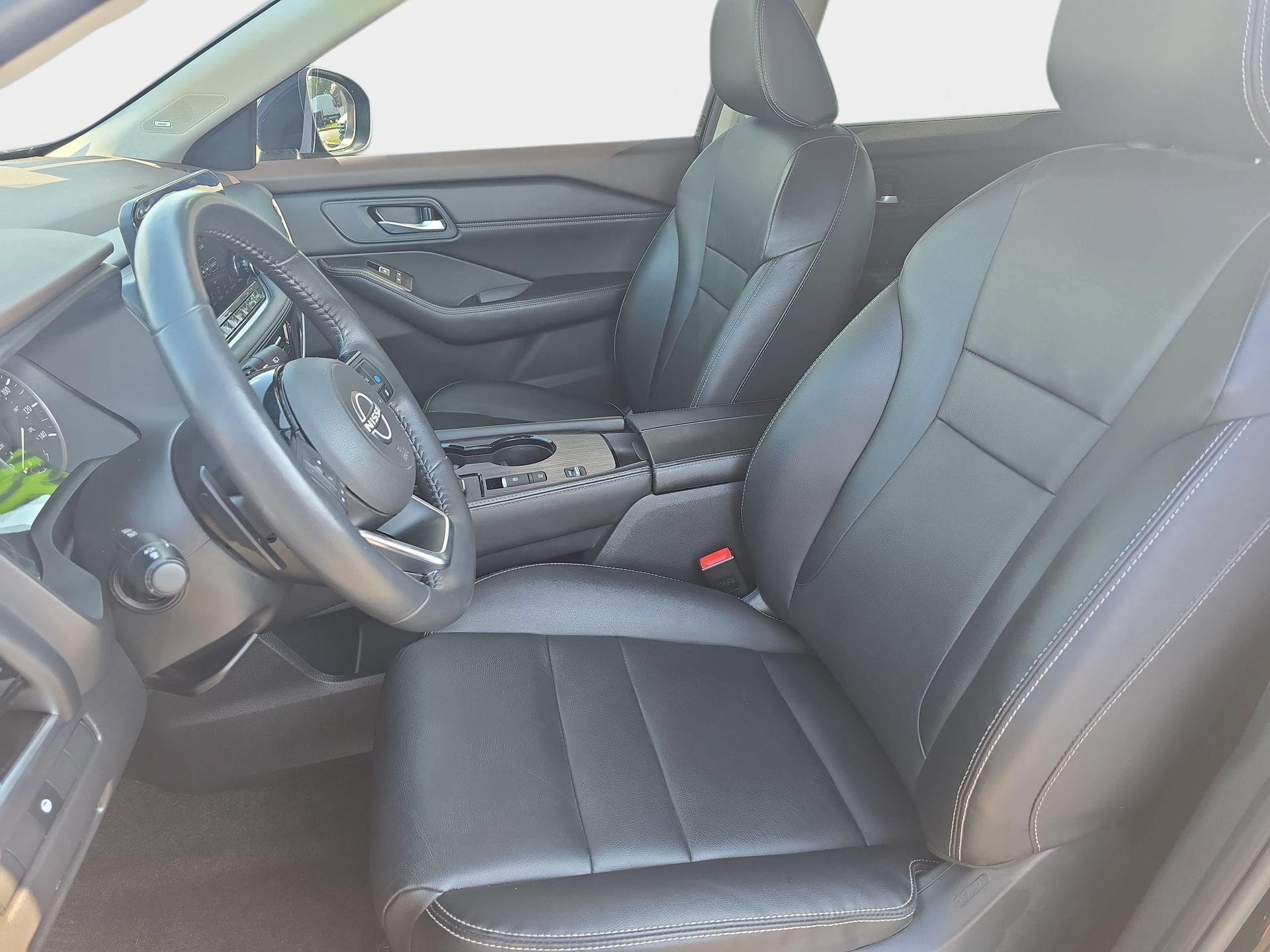 Used 2023 Nissan Rogue SL w/ SL Premium Package FWD image 15