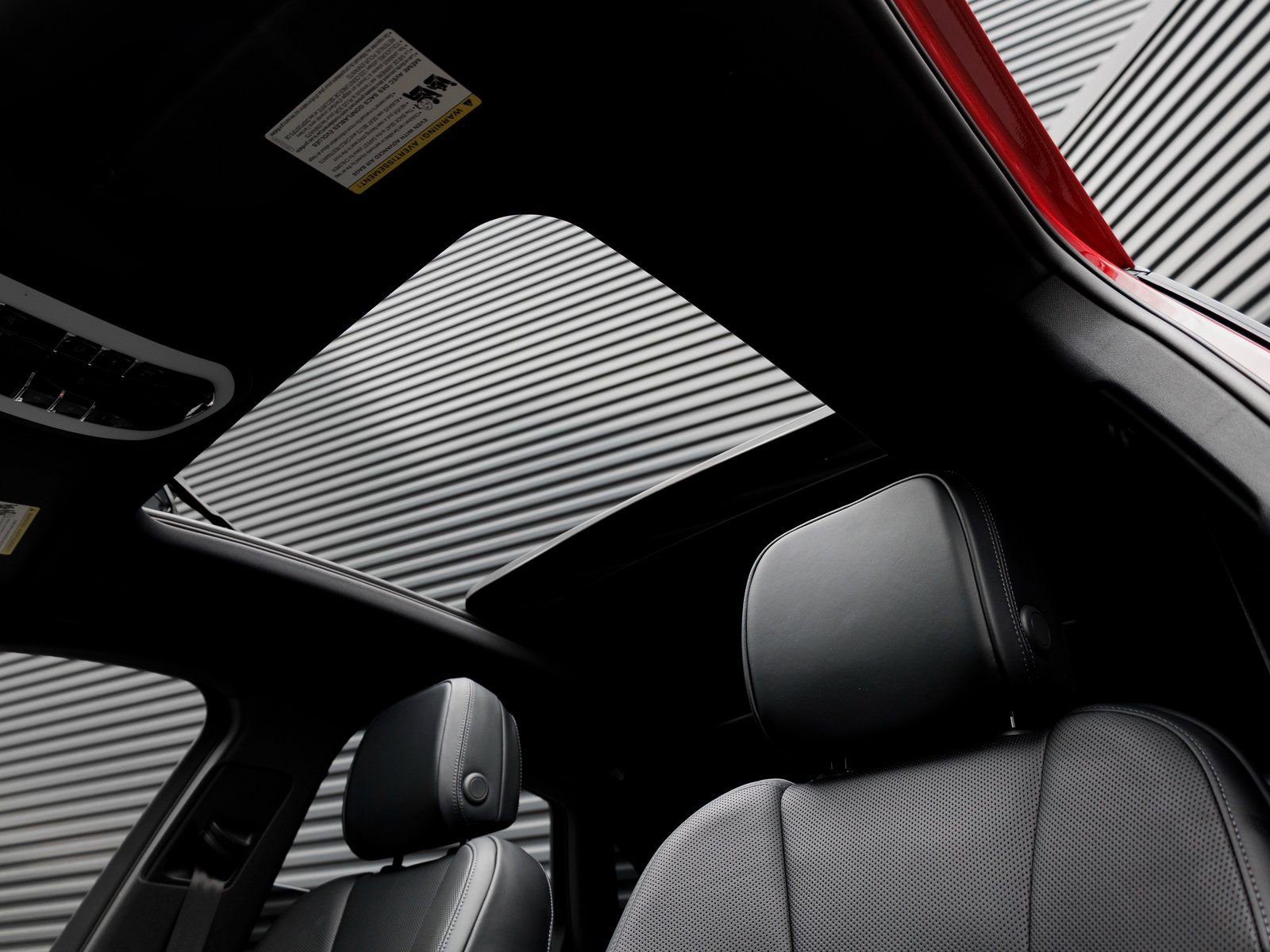 New 2025 Porsche Macan AWD/4WD image 10