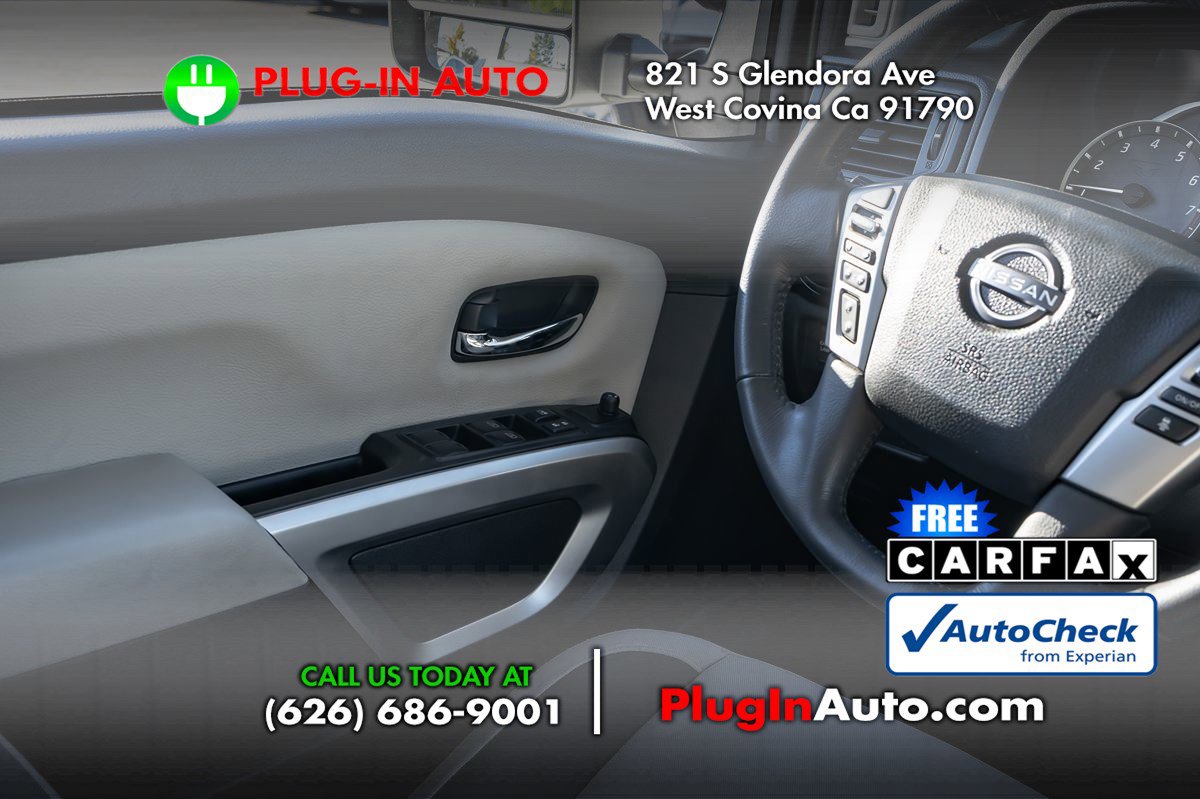 Used 2024 Nissan Titan SV w/ SV Convenience Package image 13