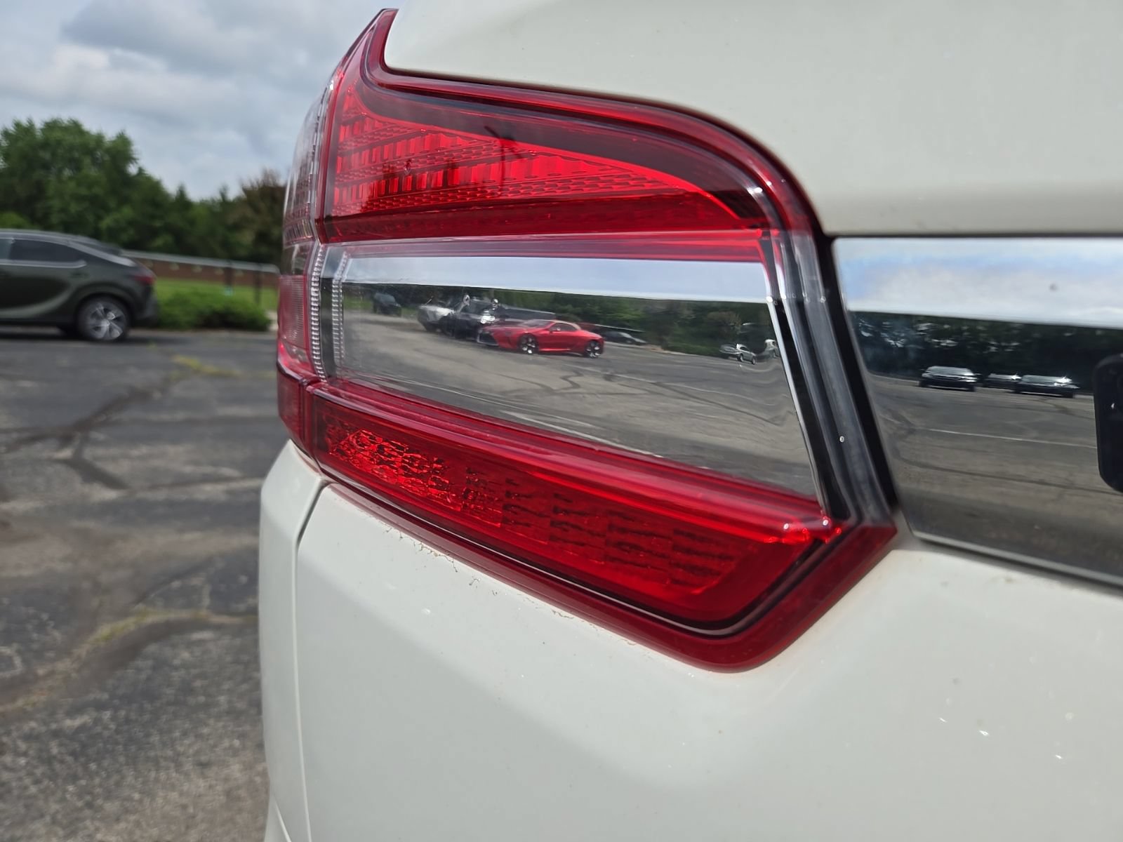Used 2020 Subaru Ascent Touring w/ Popular Package #3 AWD/4WD image 14