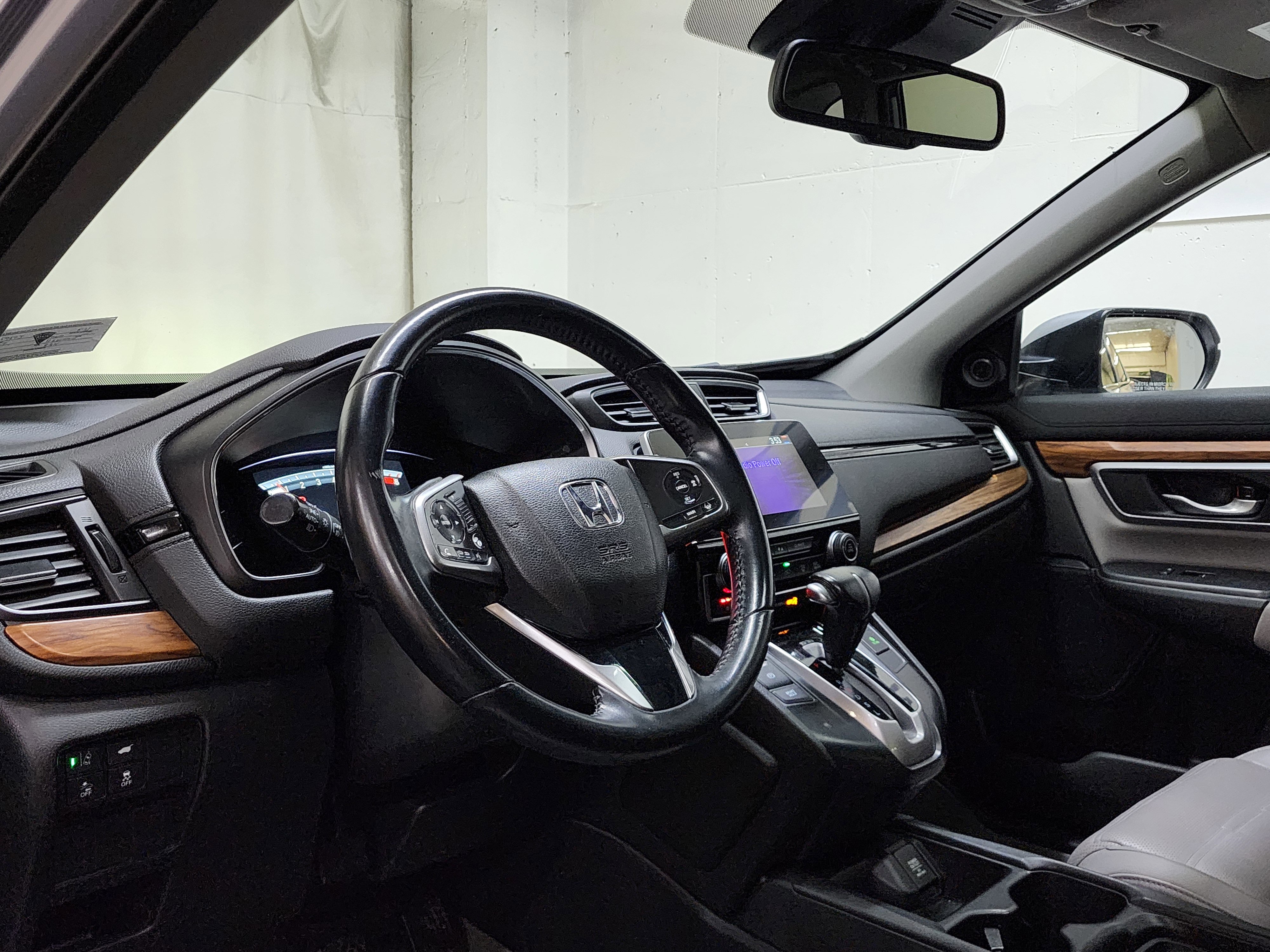 Used 2017 Honda CR-V Touring image 13