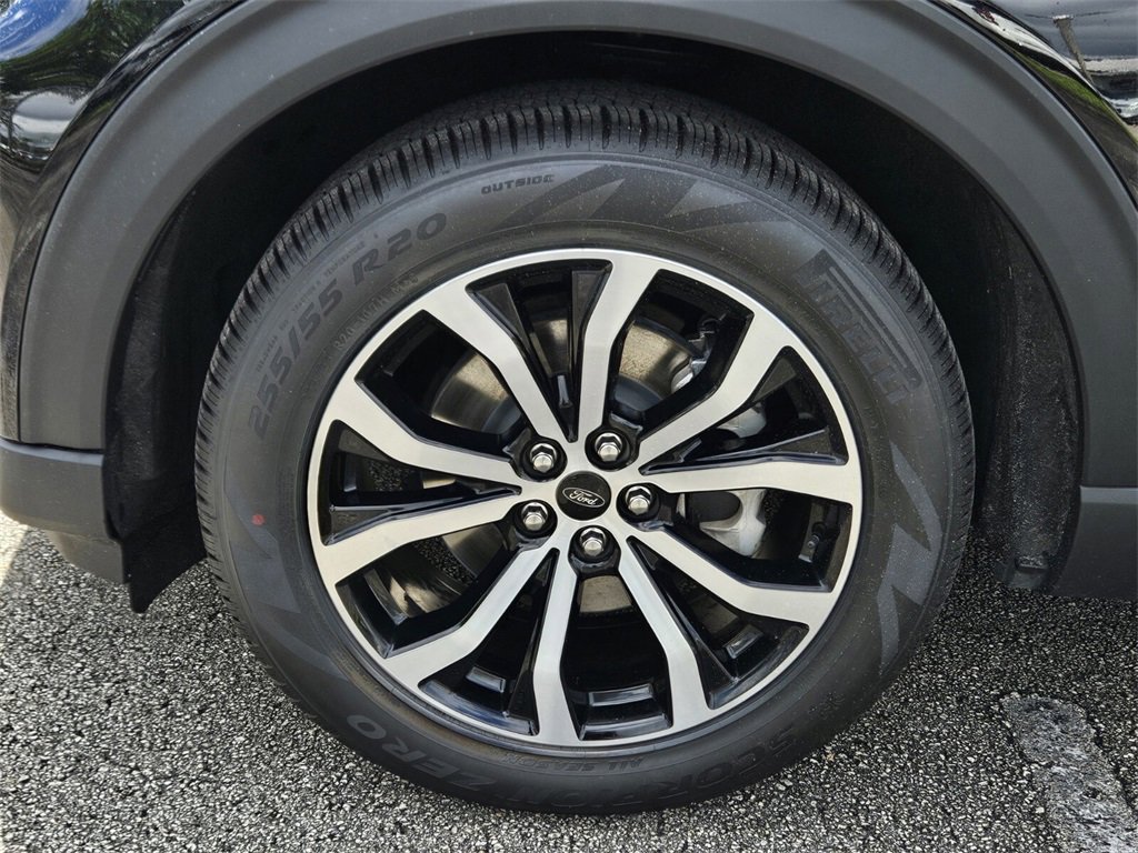 Used 2023 Ford Explorer ST-Line w/ Class IV Trailer Tow Package image 16