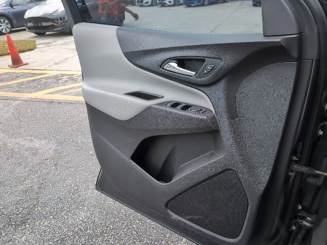 Used 2020 Chevrolet Equinox LS w/ LS Convenience Package image 24