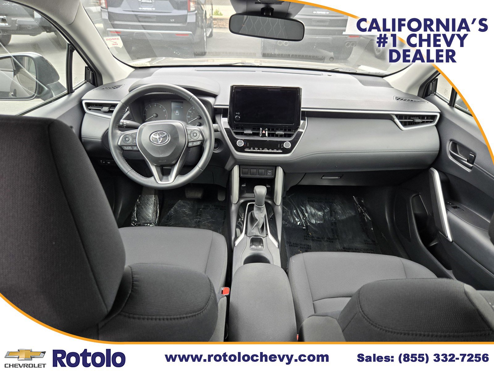 Used 2025 Toyota Corolla Cross LE image 17