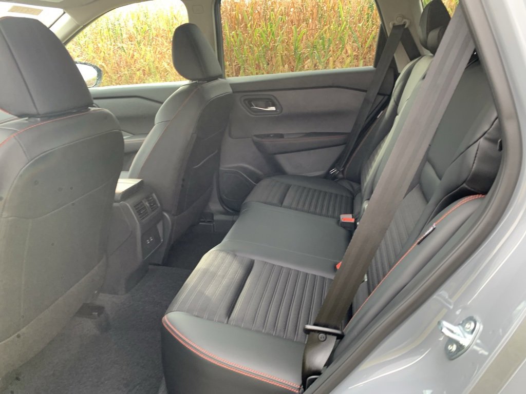 New 2026 Nissan Rogue SV image 11