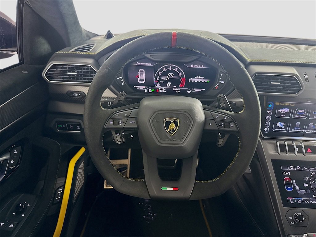 Used 2024 Lamborghini Urus Performante image 11
