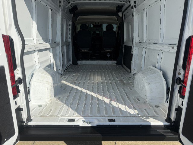 Used 2025 RAM ProMaster 2500 w/ Convenience Group FWD image 27