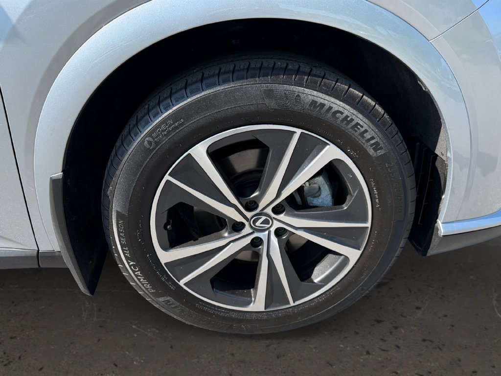 Used 2023 Lexus RX 350 Premium w/ Accessory Package AWD/4WD image 25