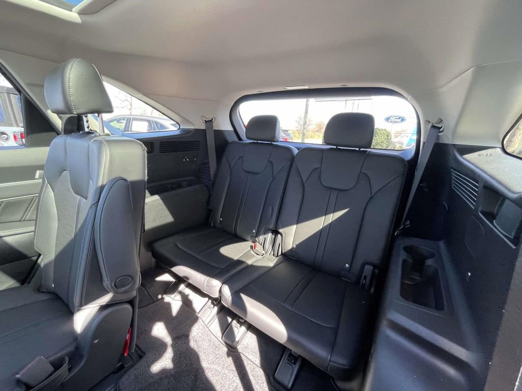 Certified 2025 Kia Sorento SX image 25