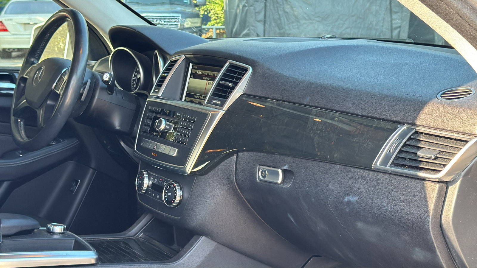 Used 2015 Mercedes-Benz ML 350 4MATIC image 28