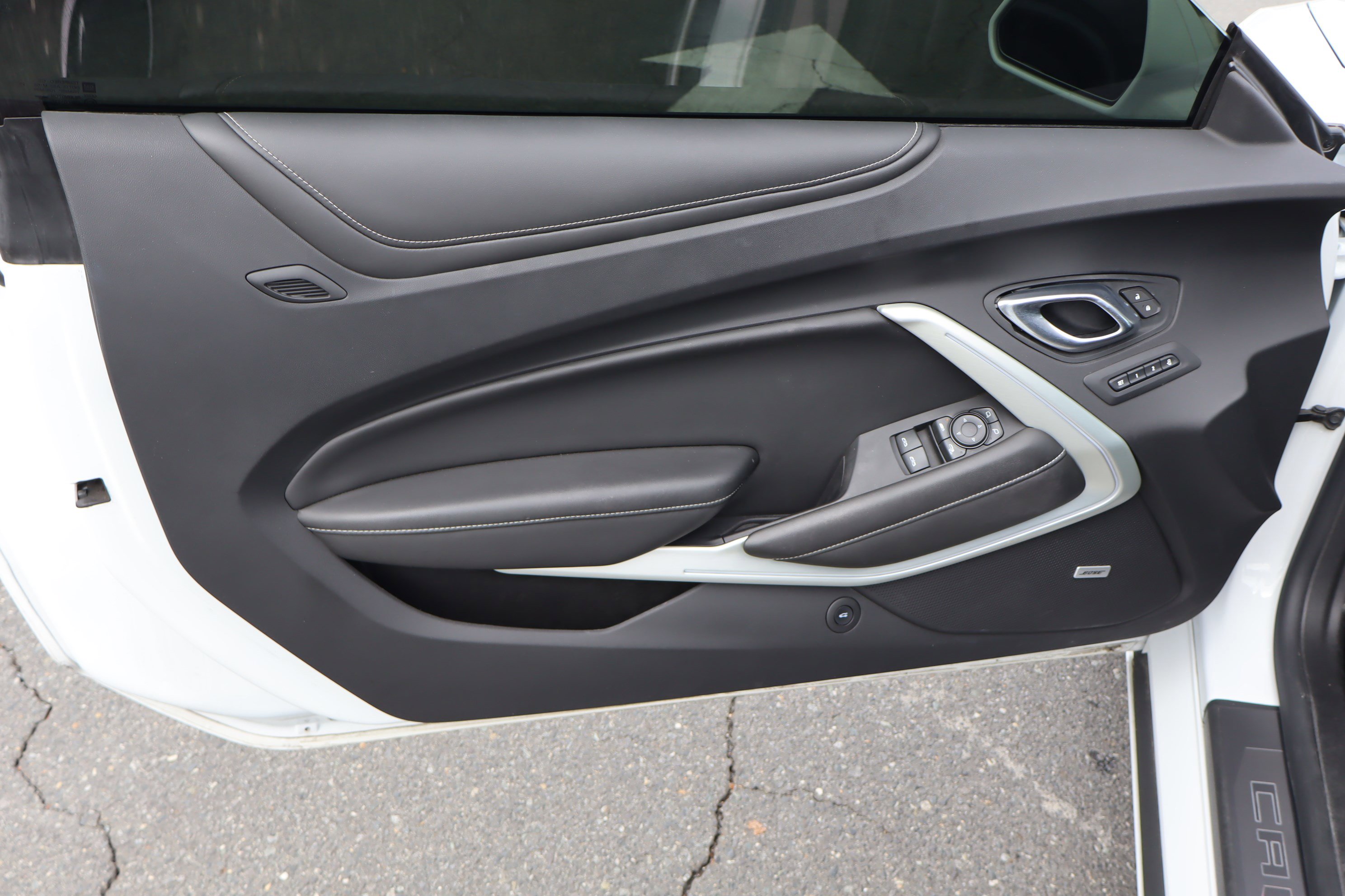 Used 2022 Chevrolet Camaro LT w/ RS Package image 13