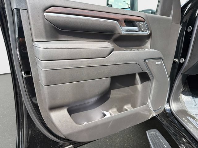 New 2026 GMC Sierra 2500 SLT w/ SLT Premium Package AWD/4WD image 17