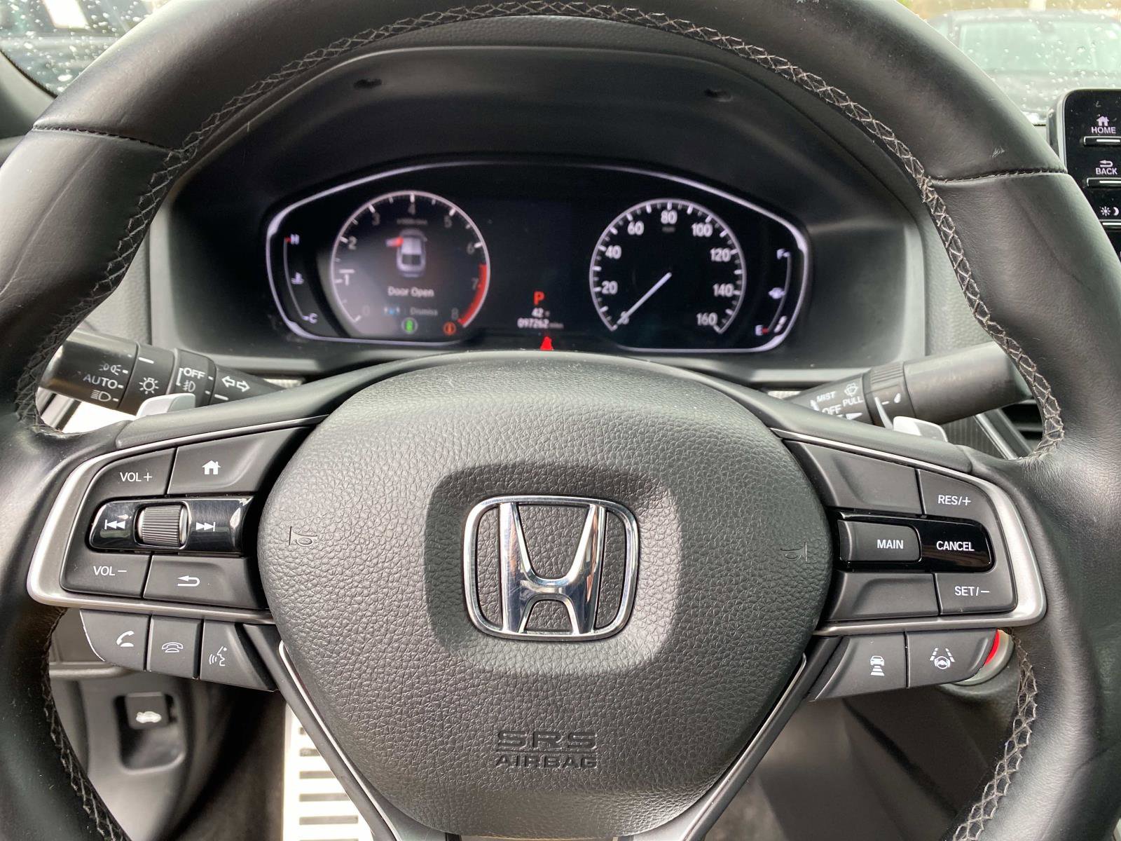 Used 2018 Honda Accord Sport image 14