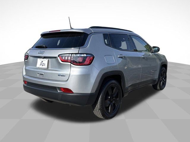 Used 2022 Jeep Compass Latitude image 5