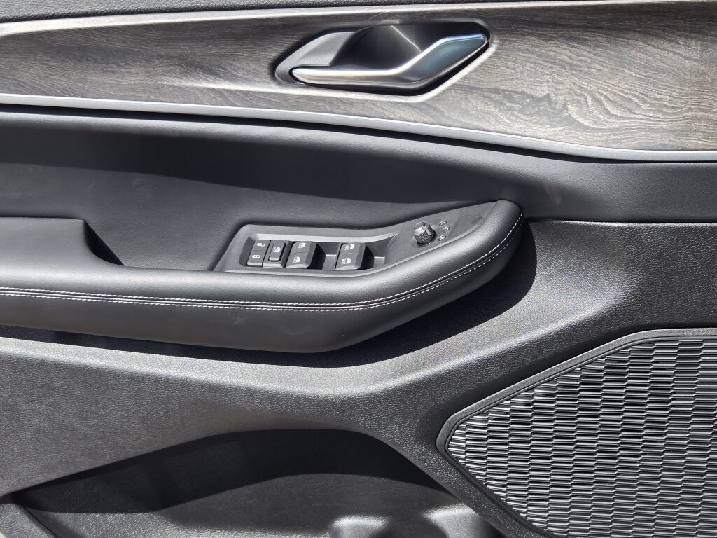 New 2027 Jeep Grand Cherokee Altitude AWD/4WD image 7