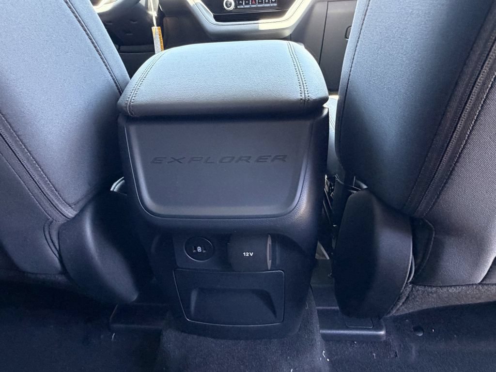 New 2026 Ford Explorer Active RWD image 13