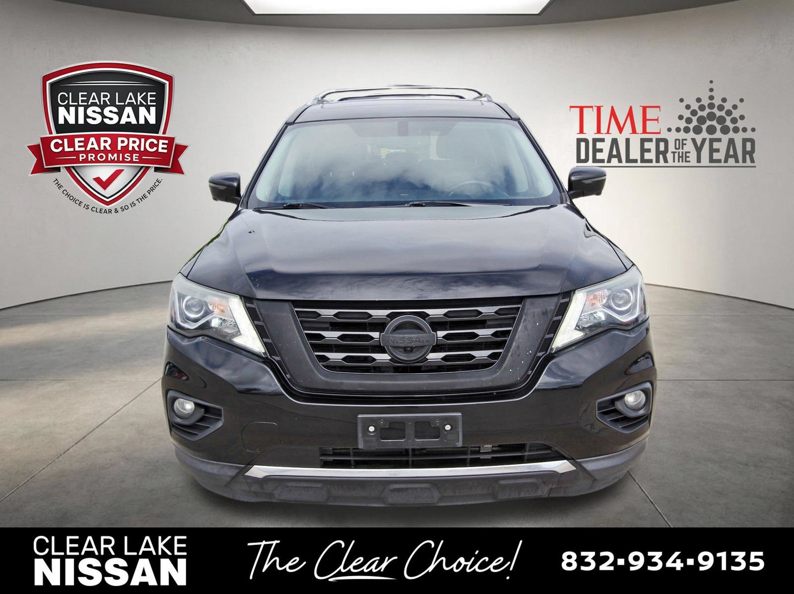 Used 2019 Nissan Pathfinder Platinum FWD image 2