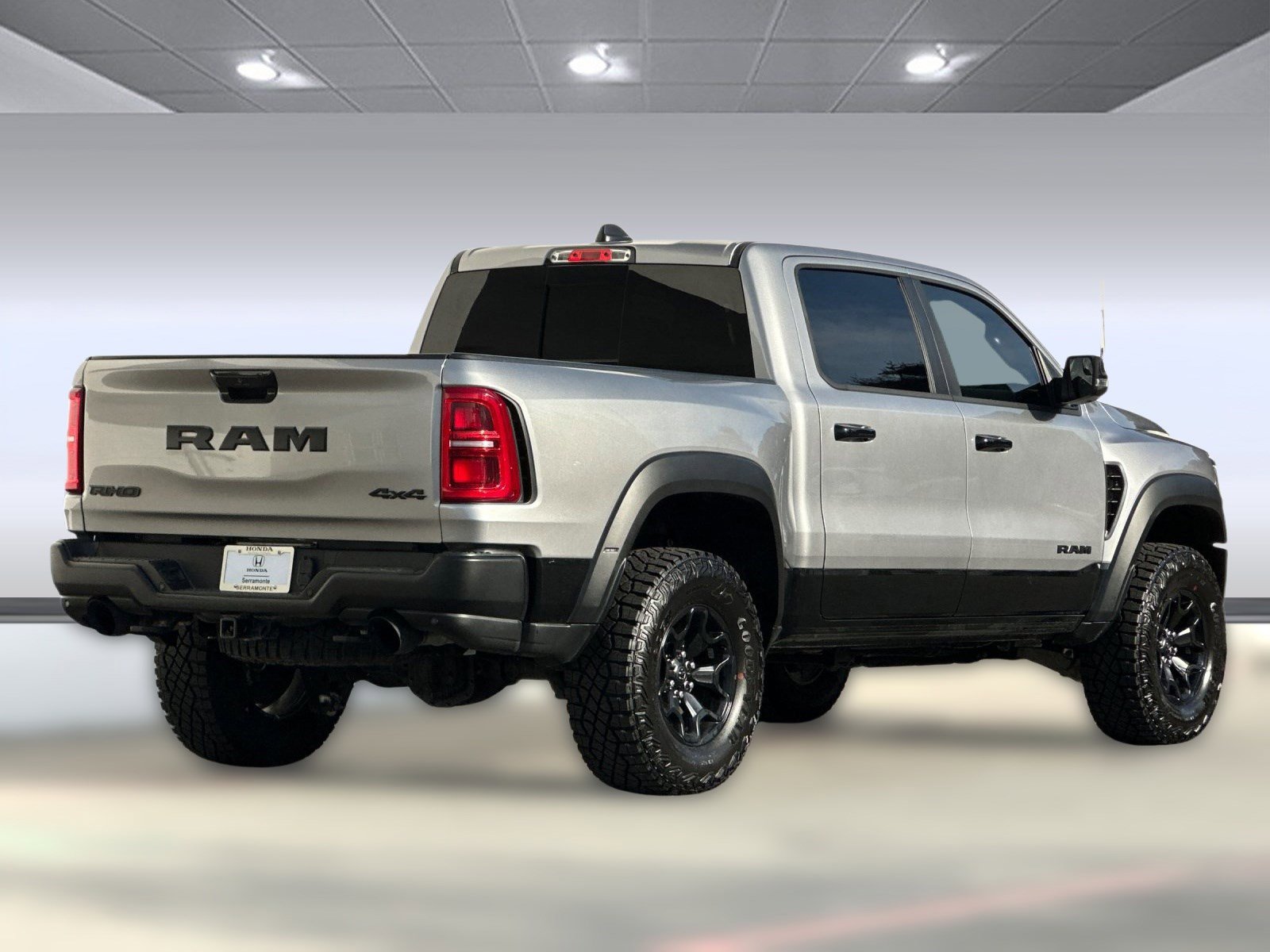 Used 2025 RAM 1500 RHO image 8