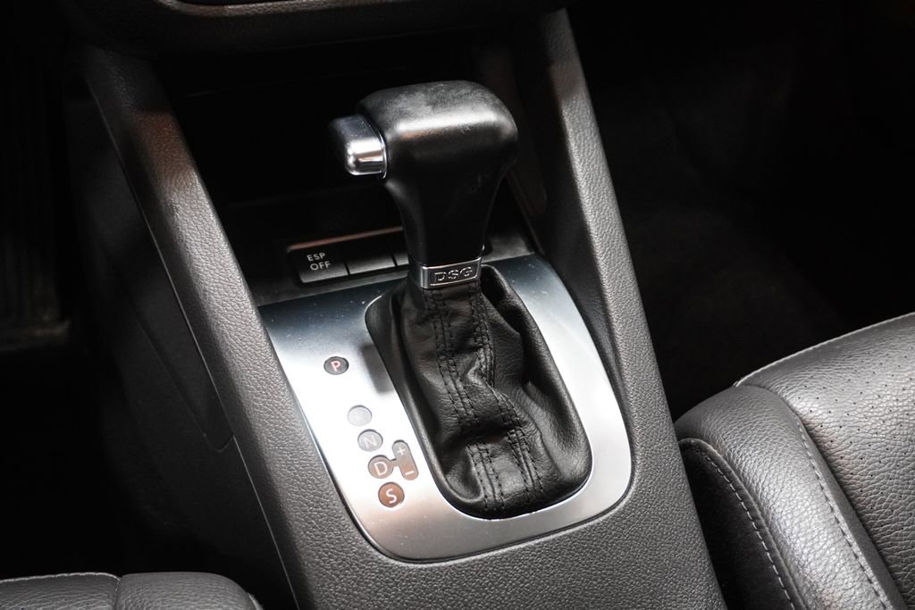Used 2009 Volkswagen Jetta Wolfsburg Edition FWD image 19