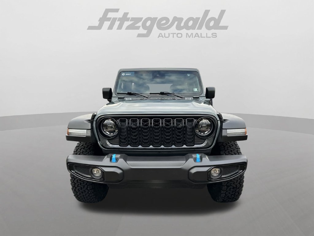 Used 2024 Jeep Wrangler Unlimited AWD/4WD image 2