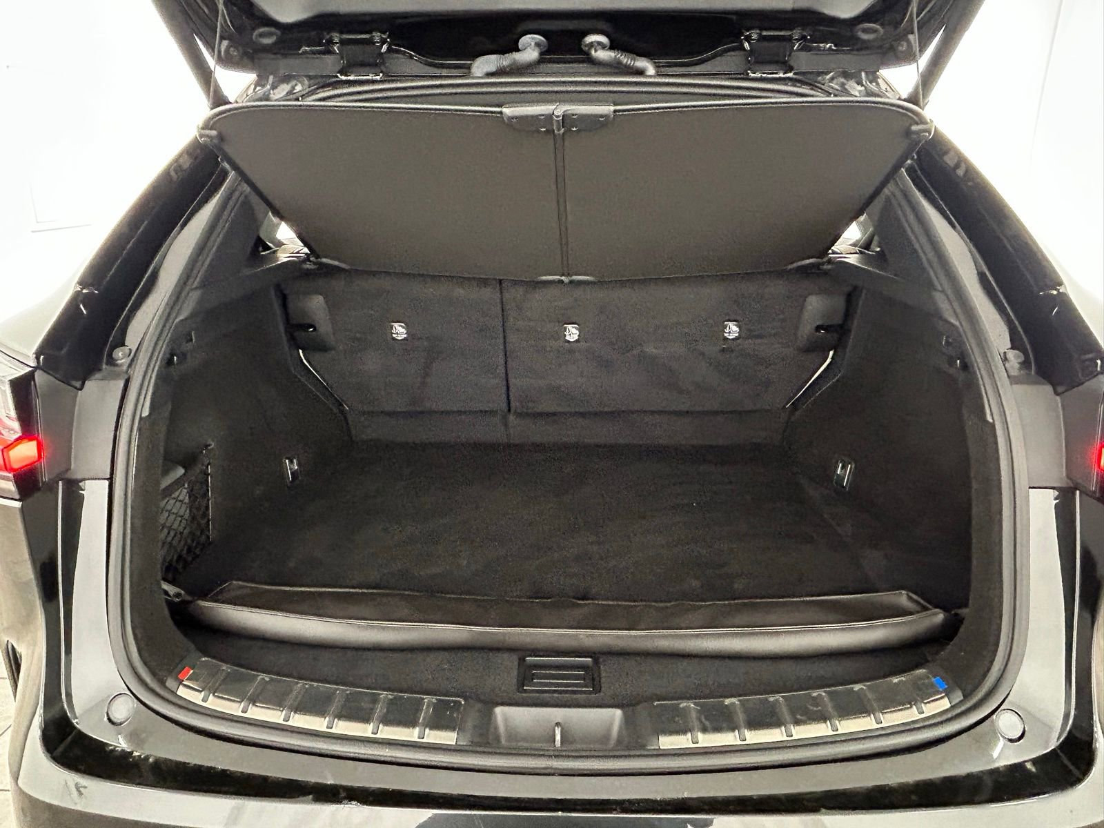 Used 2024 Lexus NX 250 FWD w/ Cold Area Package image 36