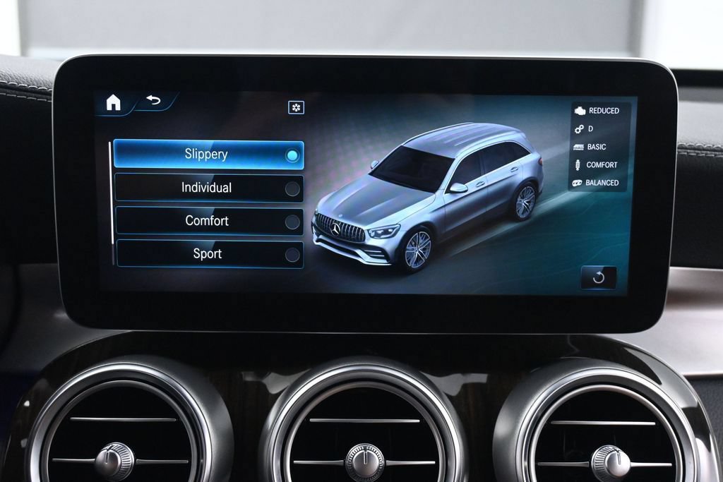 Used 2021 Mercedes-Benz GLC 43 AMG 4MATIC image 35