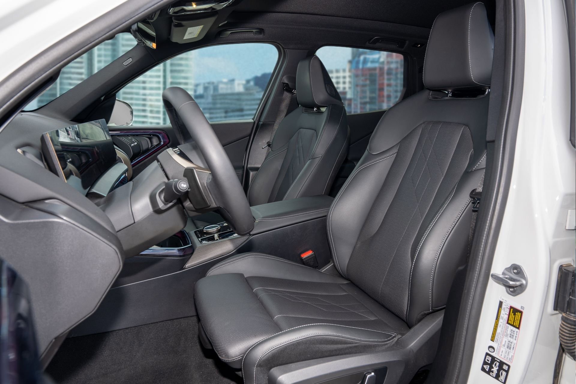 Used 2025 BMW X3 xDrive30i image 15