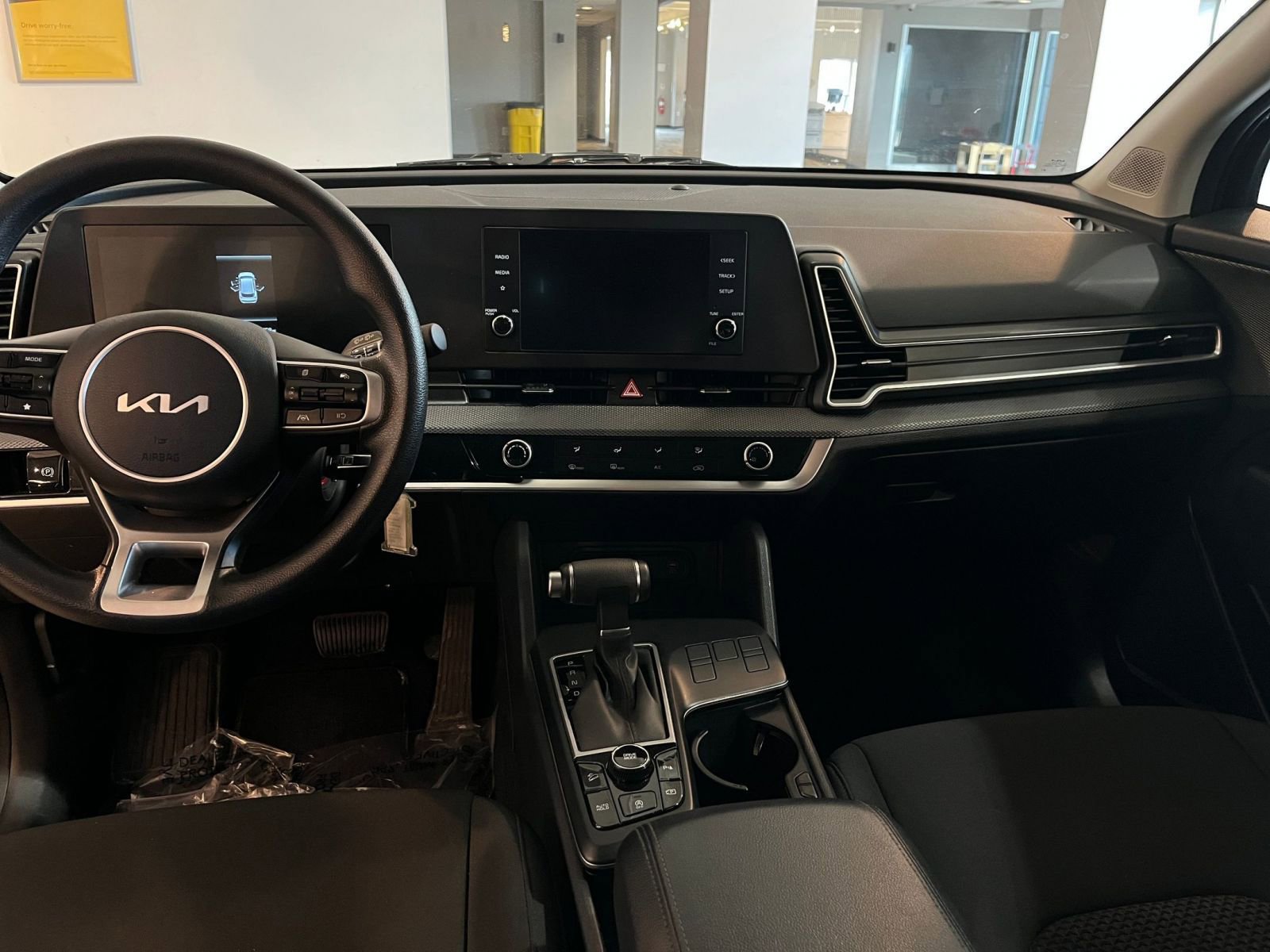 Used 2025 Kia Sportage LX image 35