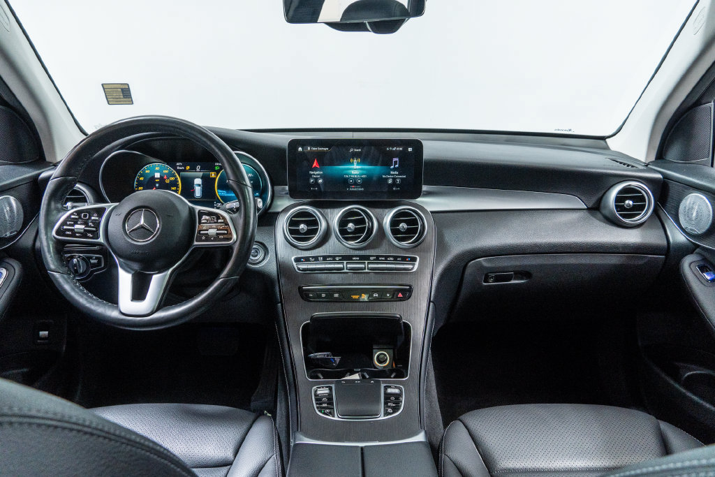 Used 2021 Mercedes-Benz GLC 300 4MATIC w/ Multimedia Package image 23