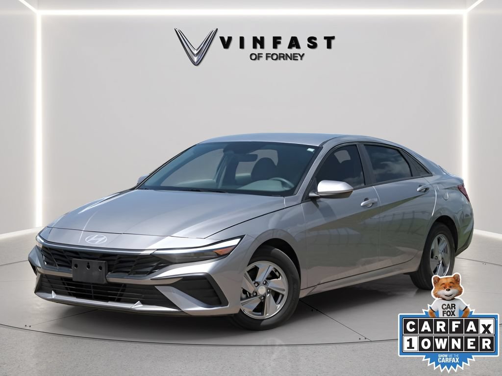 Used 2025 Hyundai Elantra SE