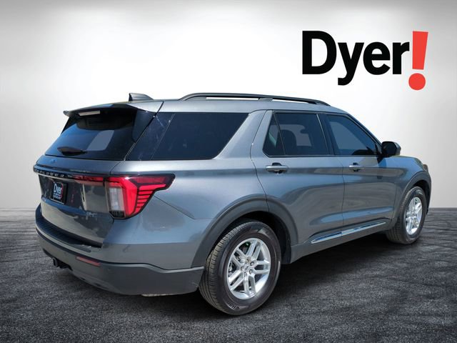 Used 2025 Ford Explorer Active image 3